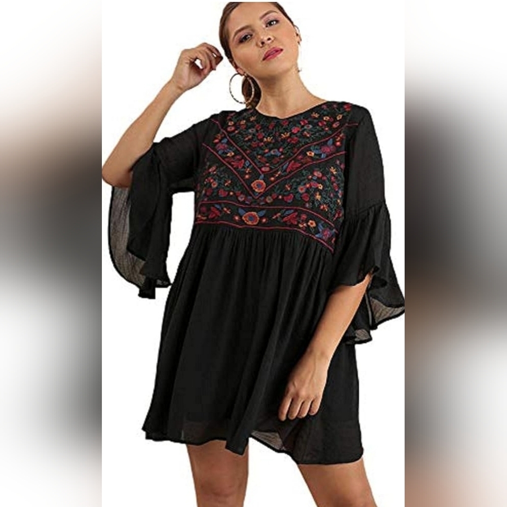 Umgee Boho Floral Embroided Magdalena Dress With Bell Sleeves Large.